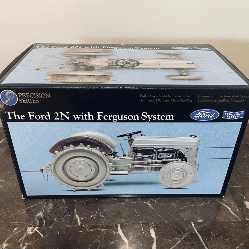 Vintage ERTL Precision Series 1942 Ford Ferguson 2N Diecast 1:16 Tractor NRFB